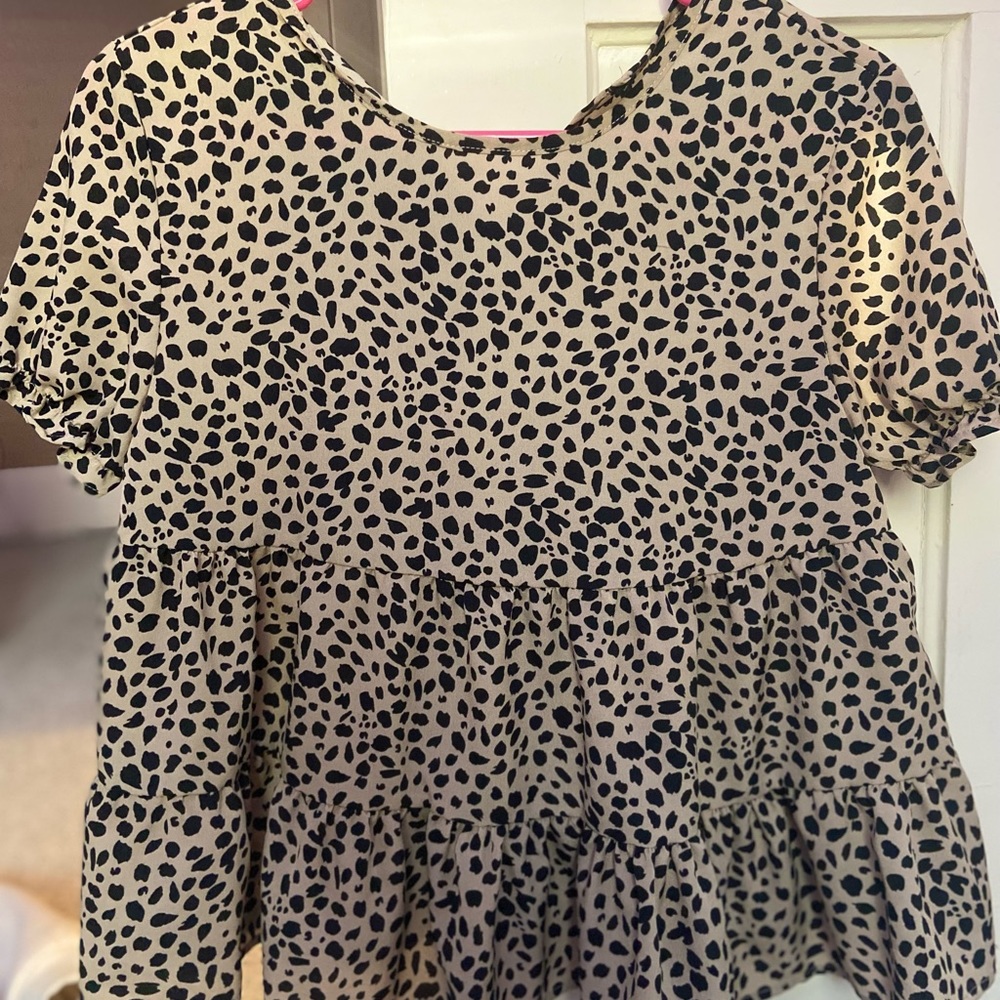 cheetah print blouse! size: small. flowy & classy.